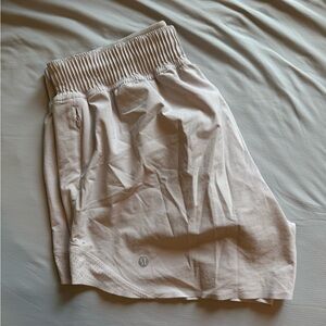 lululemon hotty hot HR short 4” *special edition